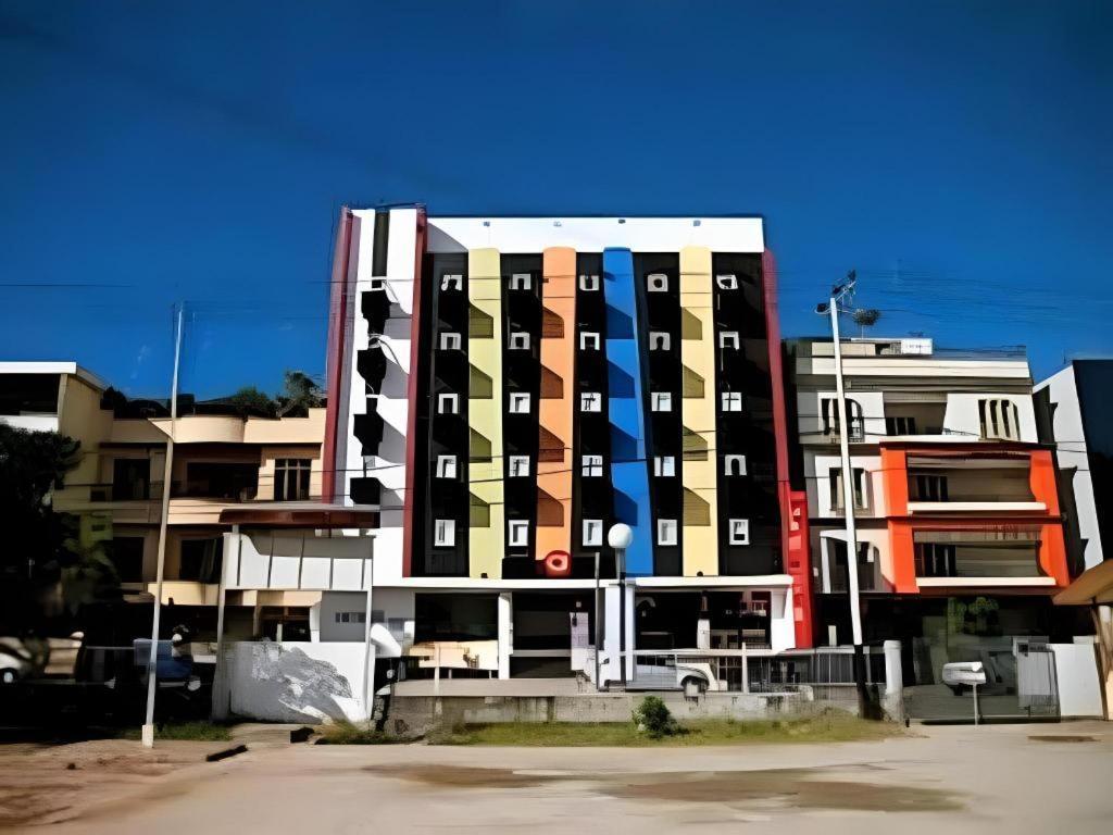 Amaris Hotel Амбон Екстериор снимка
