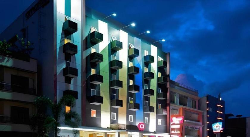 Amaris Hotel Амбон Екстериор снимка