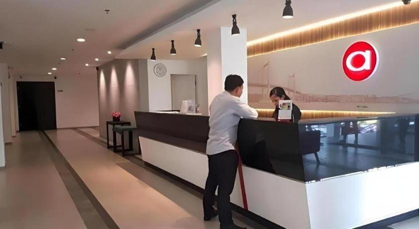 Amaris Hotel Амбон Екстериор снимка