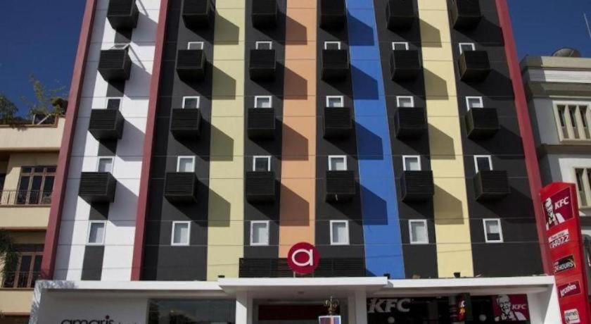 Amaris Hotel Амбон Екстериор снимка
